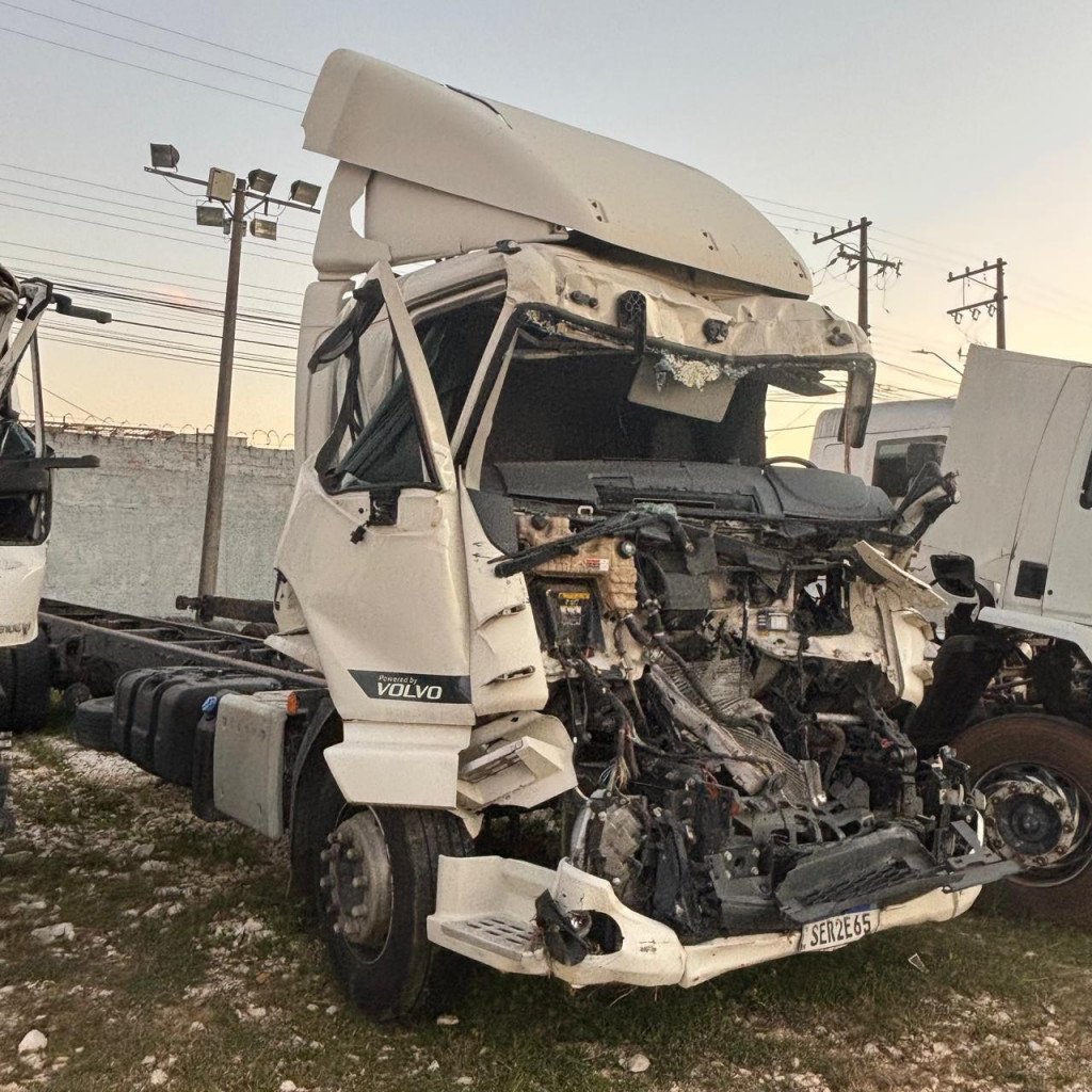 Imagem do veículo VOLVO VM 290 6X2 2p (diesel) (E6)