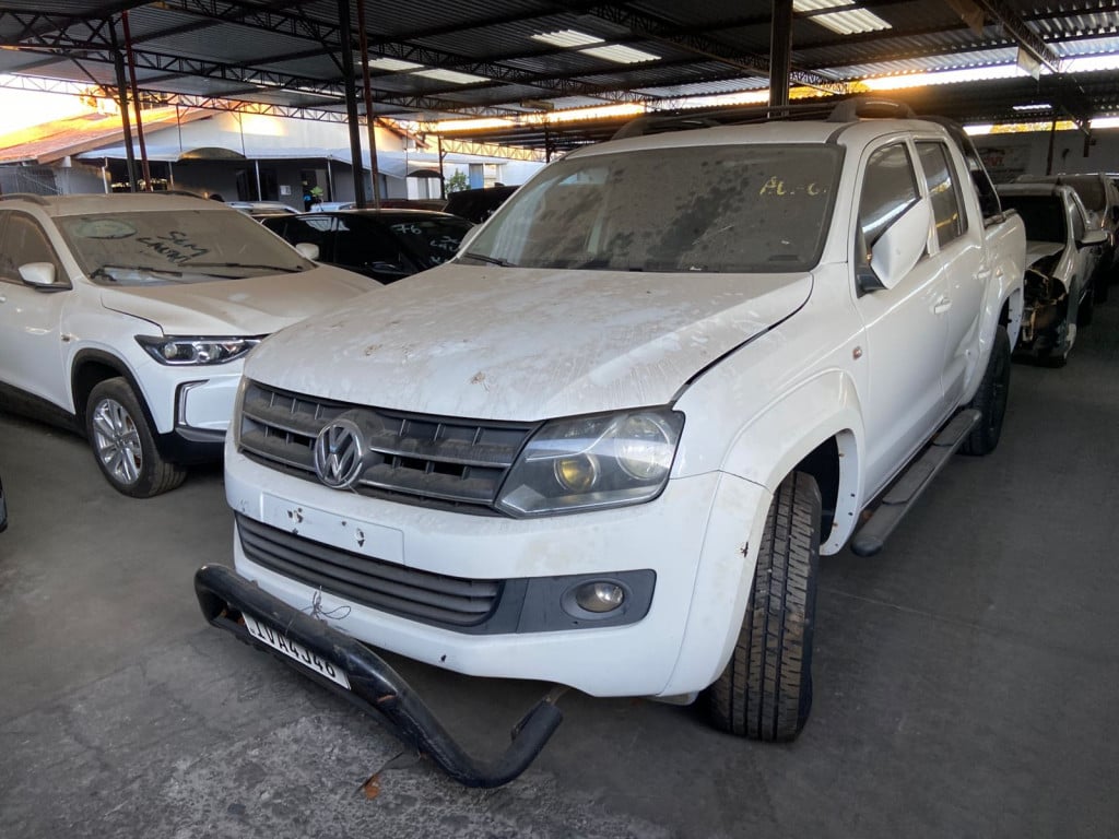 Imagem do veículo VOLKSWAGEN AMAROK 2.0 TRENDLINE 4X4 CD 16V TURBO INTERCOOLER DIESEL 4P MANUAL