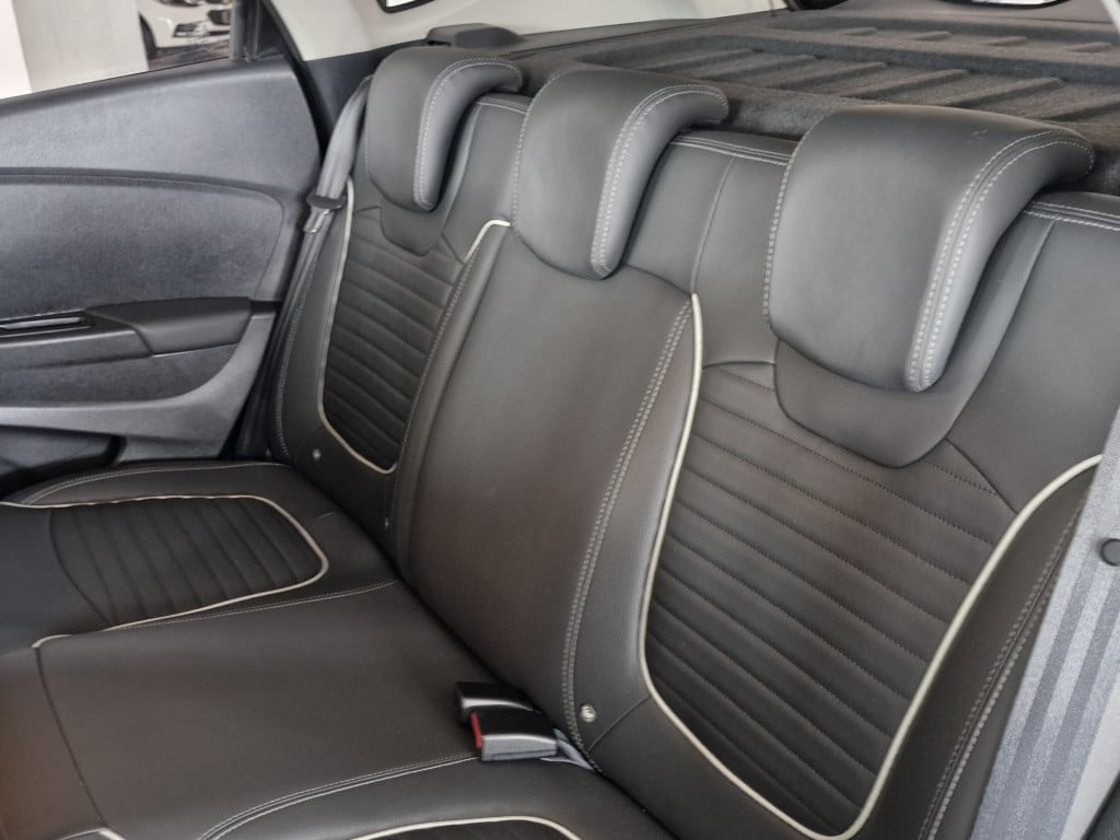 Imagem do veículo CAPTUR 1.6 16V SCE FLEX INTENSE X-TRONIC