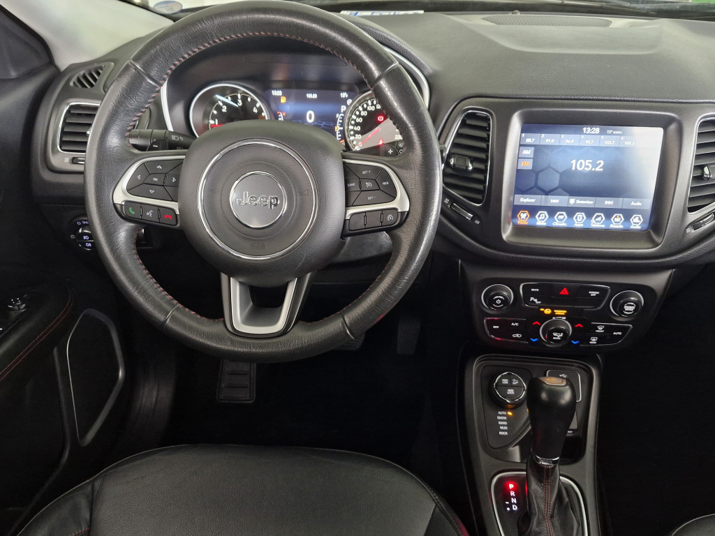Imagem do veículo COMPASS 2.0 16V DIESEL TRAILHAWK 4X4 AUTOMÁTICO