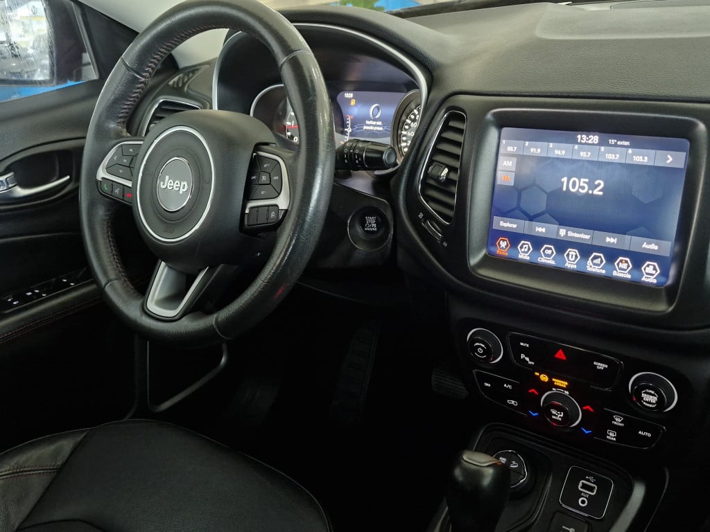 Imagem do veículo COMPASS 2.0 16V DIESEL TRAILHAWK 4X4 AUTOMÁTICO