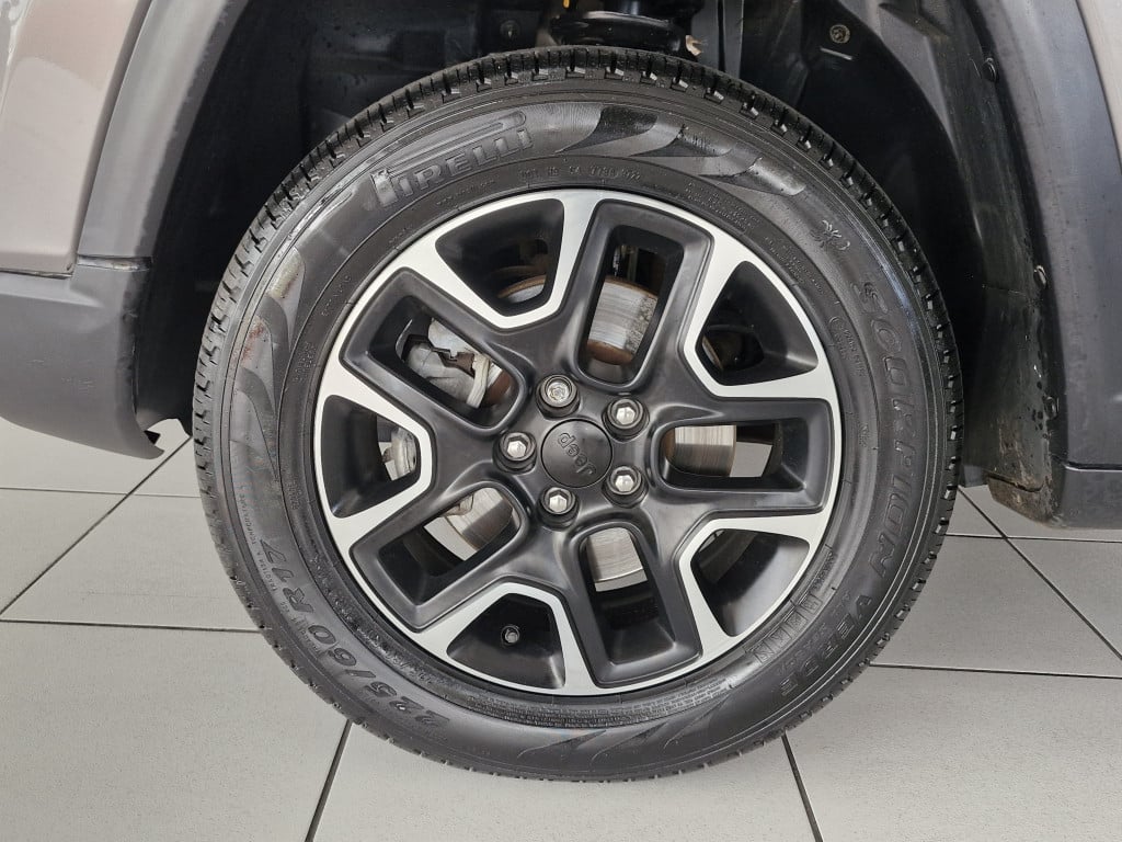 Imagem do veículo COMPASS 2.0 16V DIESEL TRAILHAWK 4X4 AUTOMÁTICO
