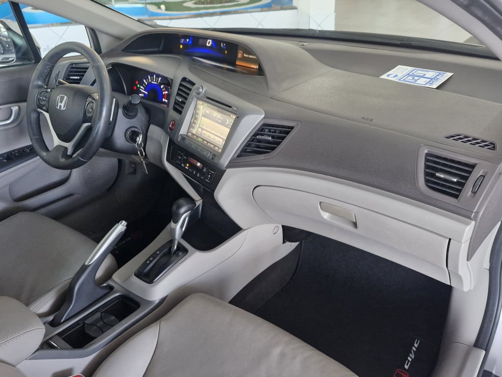 Imagem do veículo CIVIC 2.0 LXR 16V FLEX 4P AUTOMÁTICO