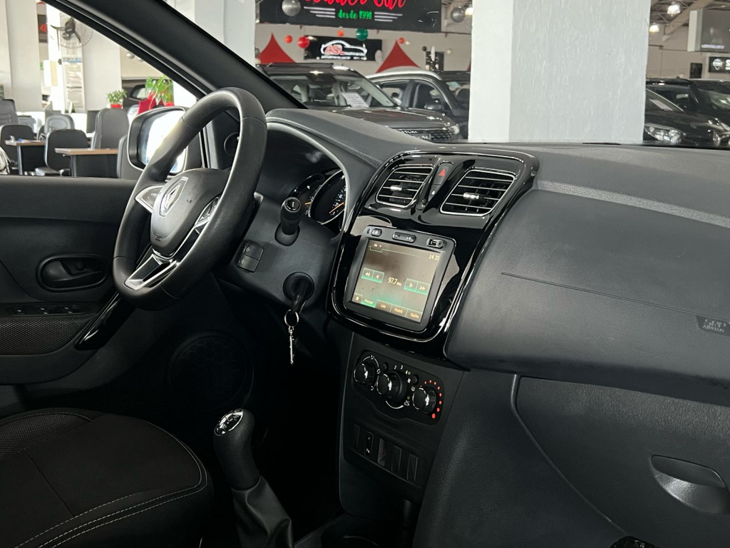 Imagem do veículo RENAULT LOGAN 1.0 12V SCE FLEX ZEN MANUAL