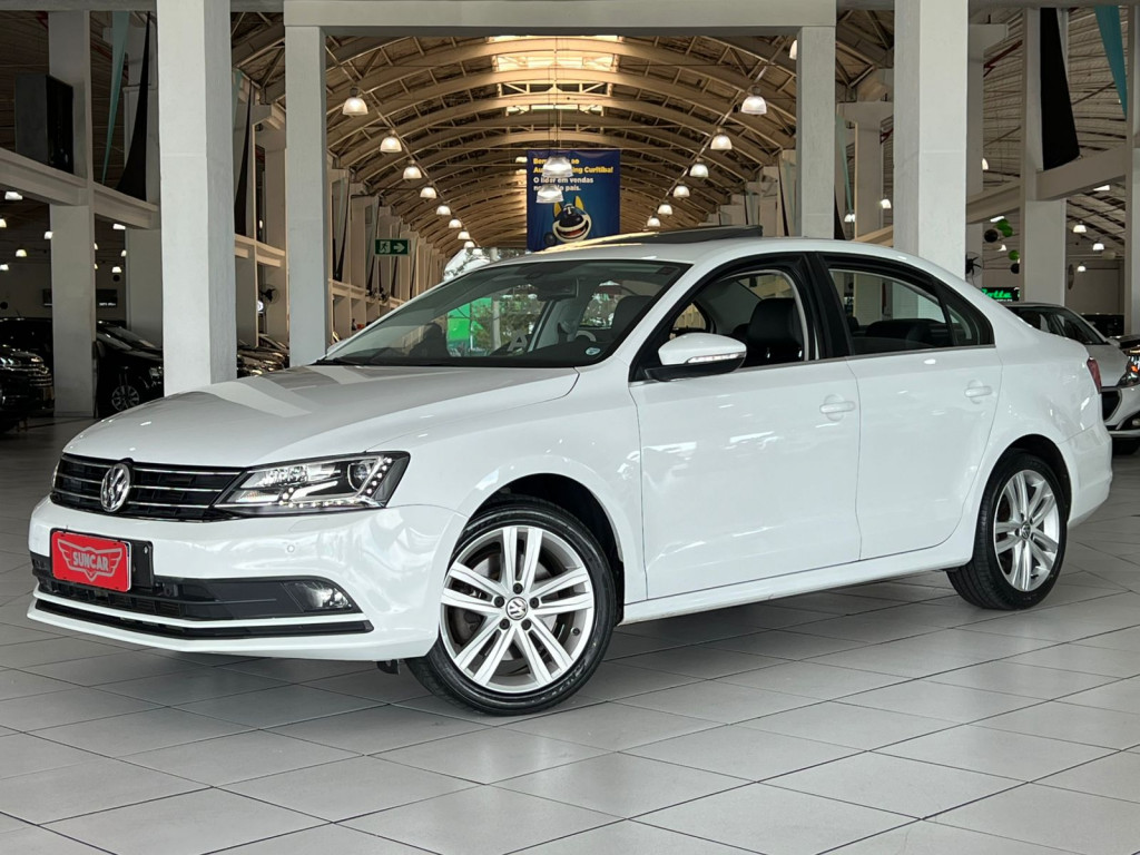 Imagem do veículo VOLKSWAGEN JETTA 2.0 TSI HIGHLINE 211CV GASOLINA 4P TIPTRONIC