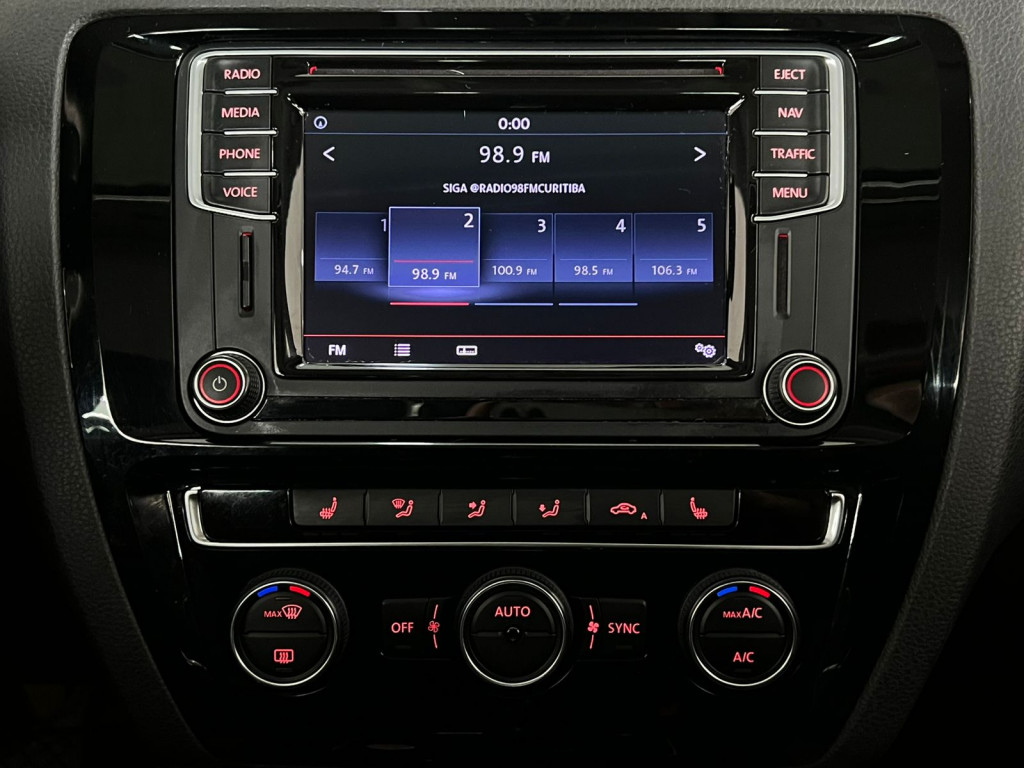 Imagem do veículo VOLKSWAGEN JETTA 2.0 TSI HIGHLINE 211CV GASOLINA 4P TIPTRONIC