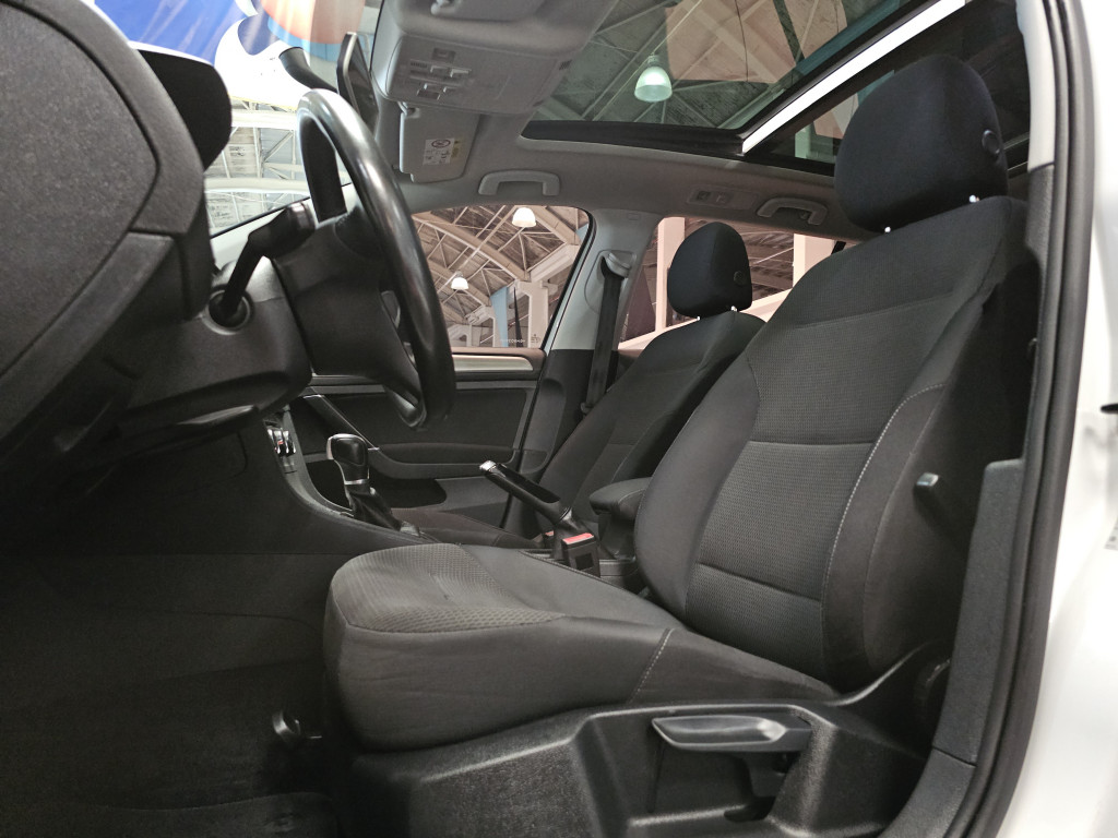 Imagem do veículo VOLKSWAGEN GOLF 1.4 TSI VARIANT COMFORTLINE 16V GASOLINA 4P AUTOMÁTICO