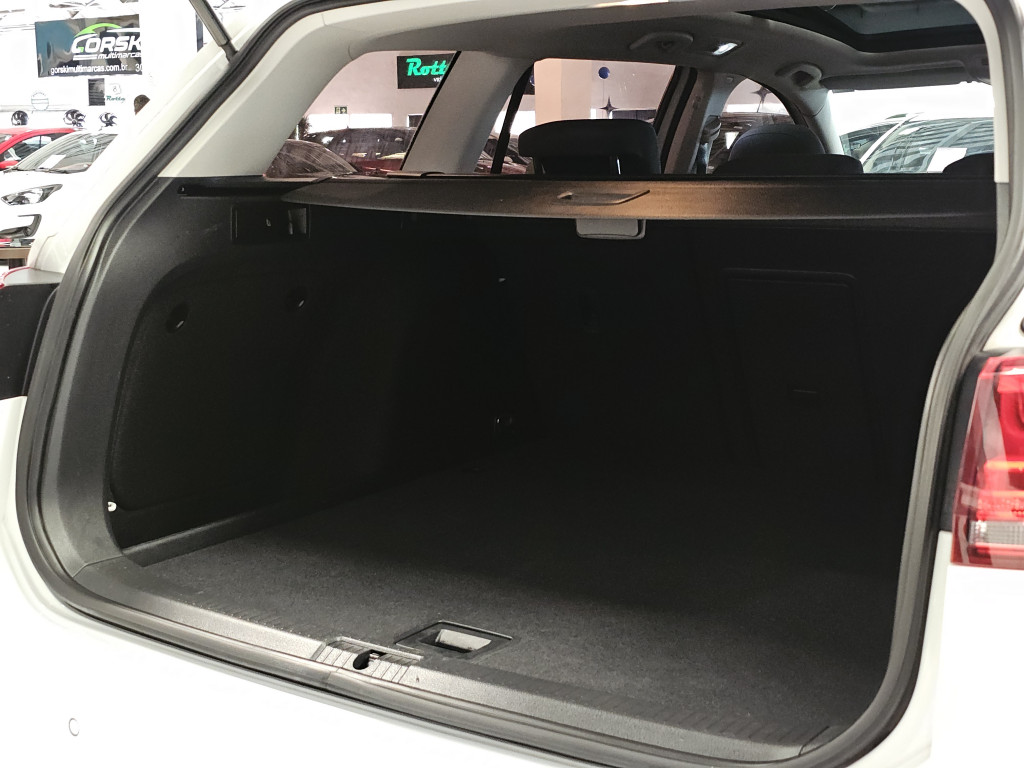 Imagem do veículo VOLKSWAGEN GOLF 1.4 TSI VARIANT COMFORTLINE 16V GASOLINA 4P AUTOMÁTICO