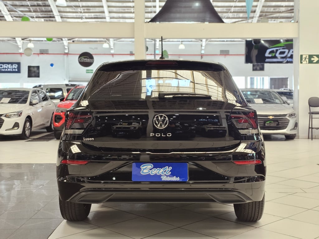 Imagem do veículo VOLKSWAGEN POLO 1.0 MPI TOTAL FLEX MANUAL