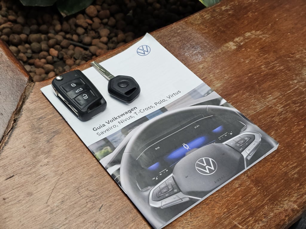 Imagem do veículo VOLKSWAGEN POLO 1.0 MPI TOTAL FLEX MANUAL