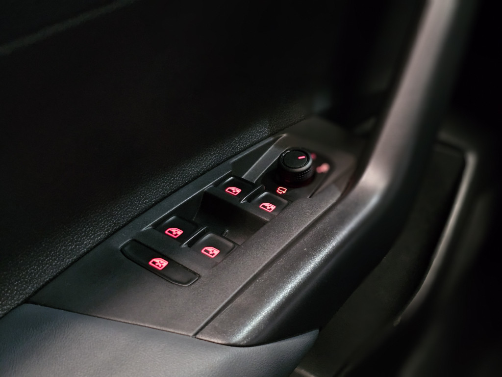 Imagem do veículo VOLKSWAGEN NIVUS 1.0 200 TSI TOTAL FLEX HIGHLINE AUTOMÁTICO