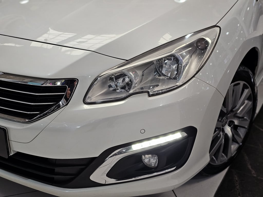 Imagem do veículo PEUGEOT 408 1.6 GRIFFE 16V TURBO FLEX 4P AUTOMÁTICO