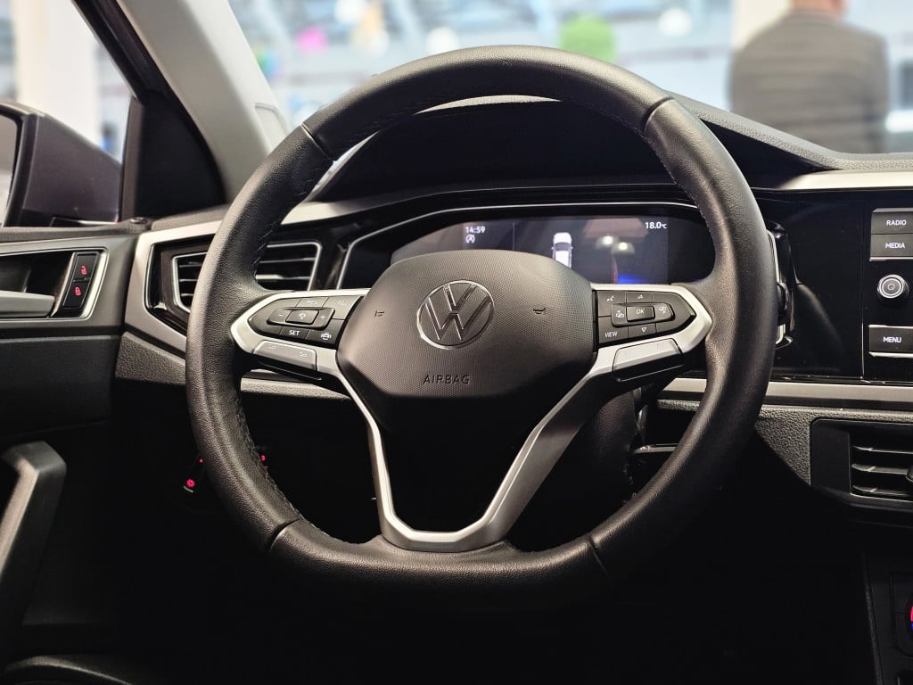 Imagem do veículo VOLKSWAGEN NIVUS 1.0 200 TSI TOTAL FLEX SENSE AUTOMÁTICO