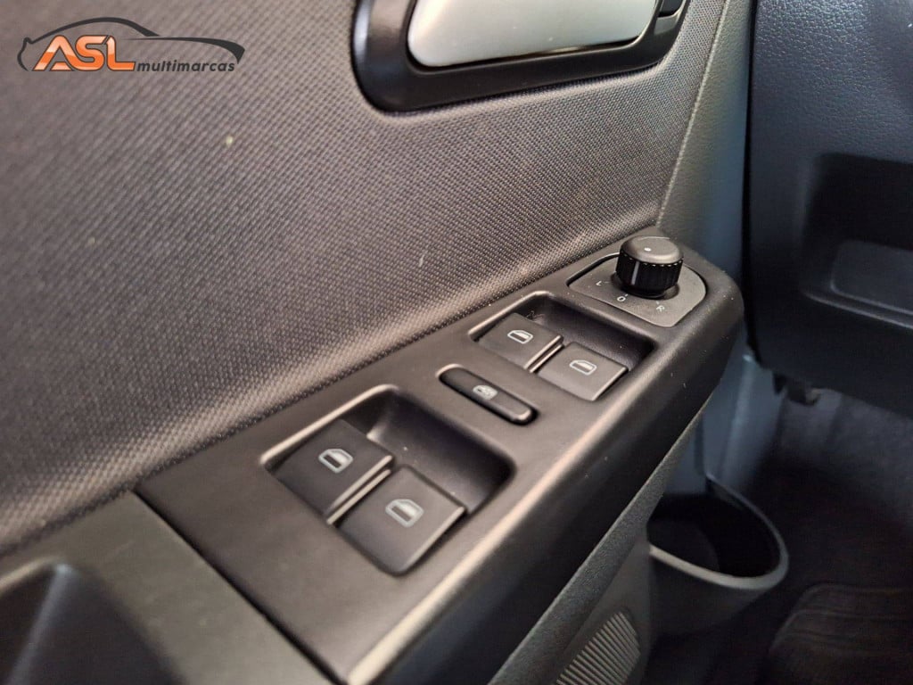 Imagem do veículo Volkswagen Fox Tl Mb 1.6 2016