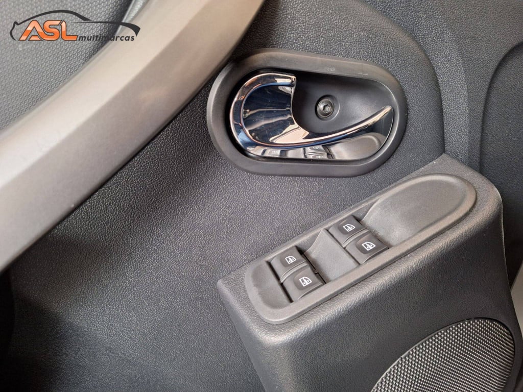 Imagem do veículo Renault Duster 1.6 Expression 2018