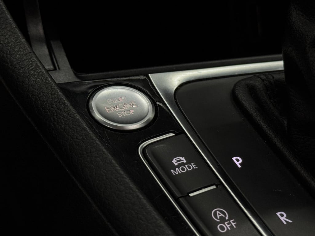 Imagem do veículo Volkswagen Golf Highline Ac 2015