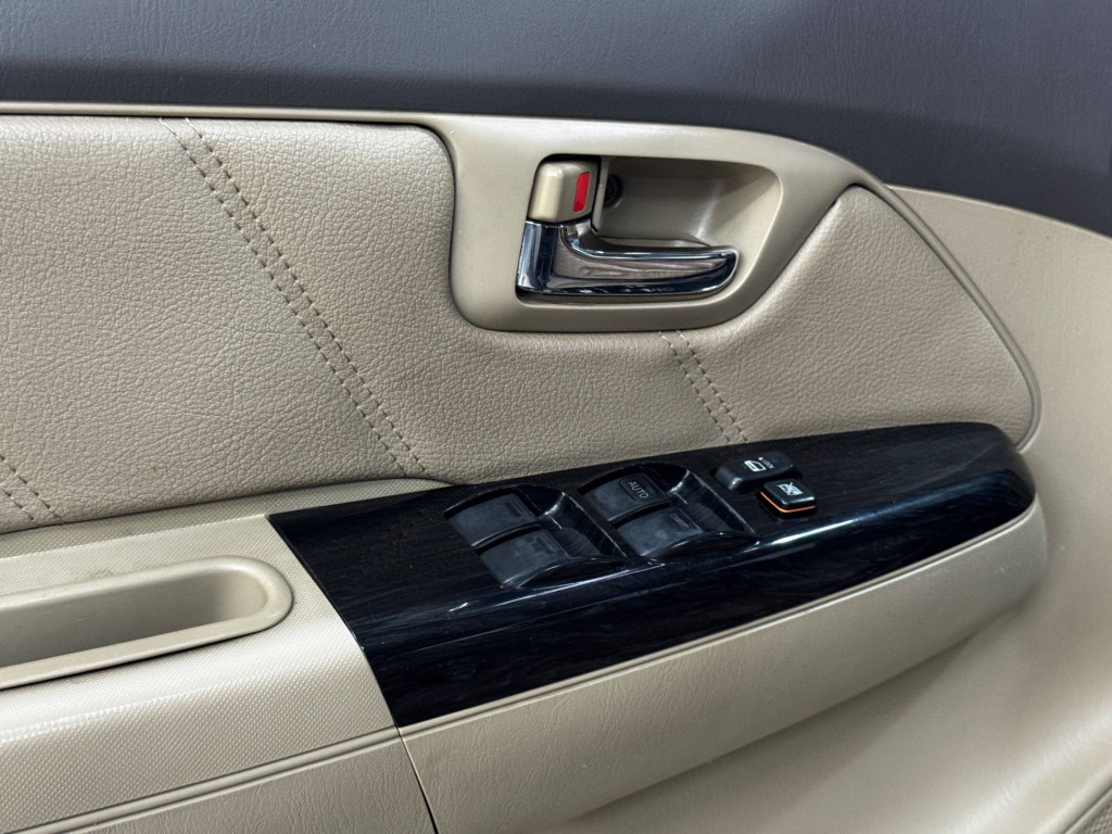 Imagem do veículo Toyota Hiluxsw4 Srv4x4 2013