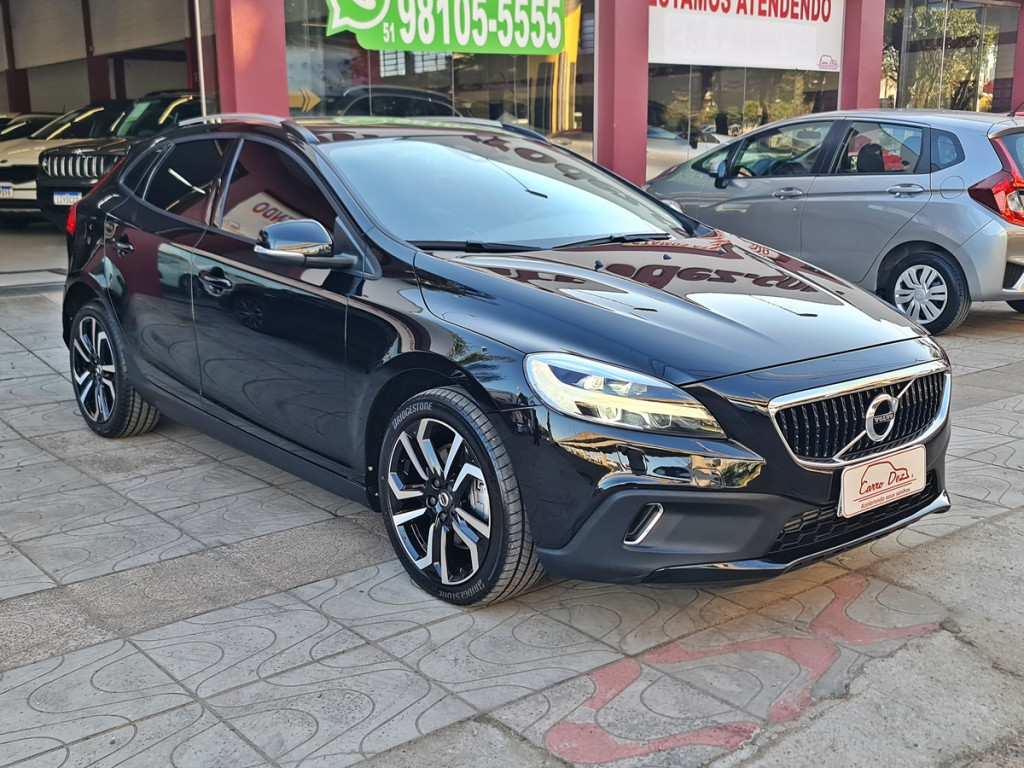 VOLVO V40 2.0 T4 CROSS COUNTRY GASOLINA 4P AUT