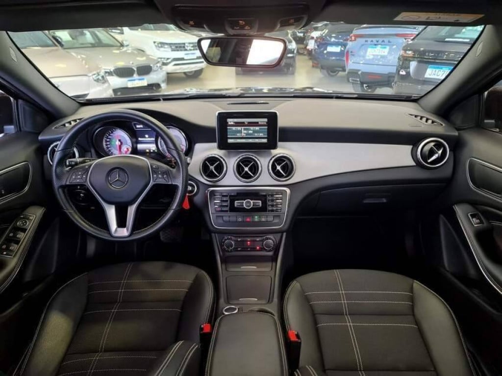 Imagem do veículo Mercedes-Benz GLA 200 1.6 CGI ADVANCE 16V TURBO FLEX 4P AUT.