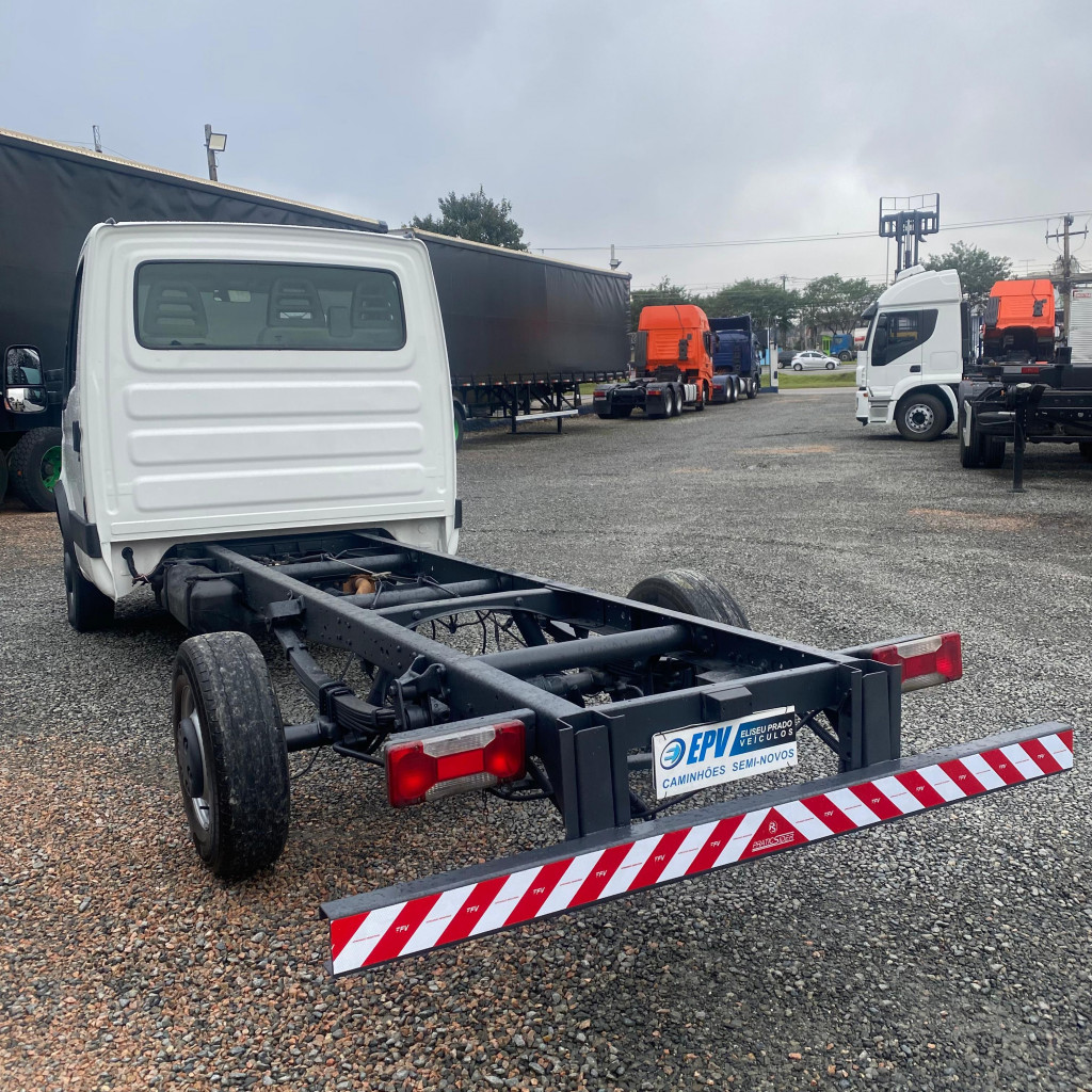 Imagem do veículo IVECO Daily Chassi 35S14 2P