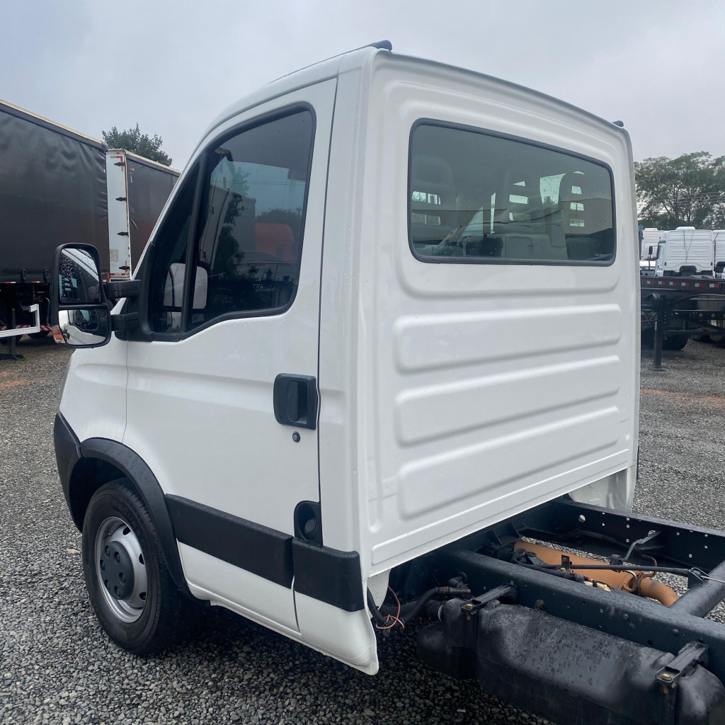 Imagem do veículo IVECO Daily Chassi 35S14 2P