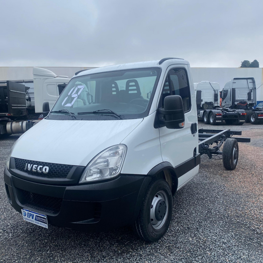 Imagem do veículo IVECO Daily Chassi 35S14 2P