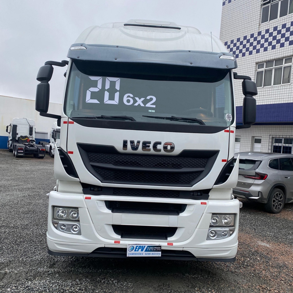 Imagem do veículo IVECO Stralis Hi-Road 600-S44T TA 6x2 Eurot. 2P (E5)