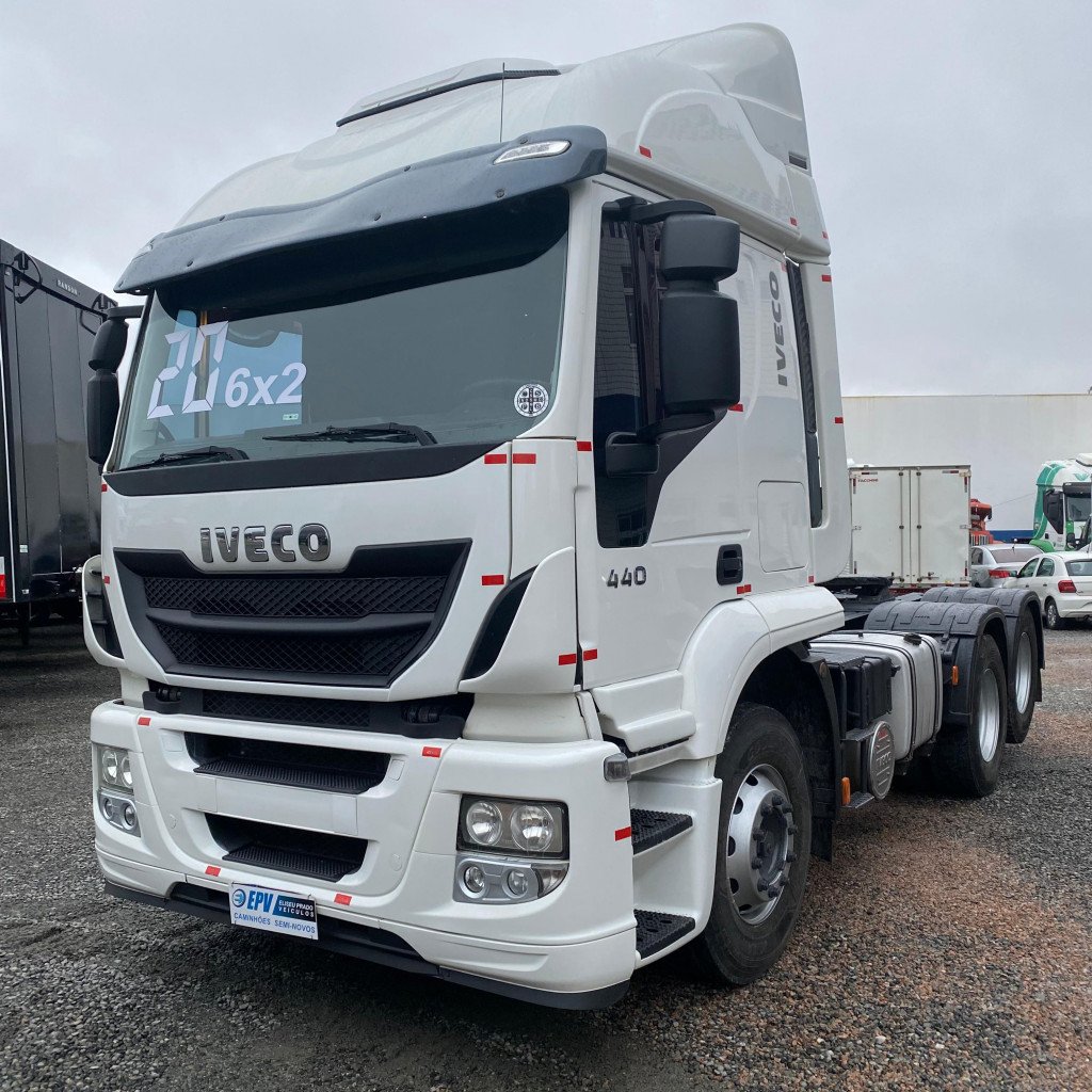 Imagem do veículo IVECO Stralis Hi-Road 600-S44T TA 6x2 Eurot. 2P (E5)