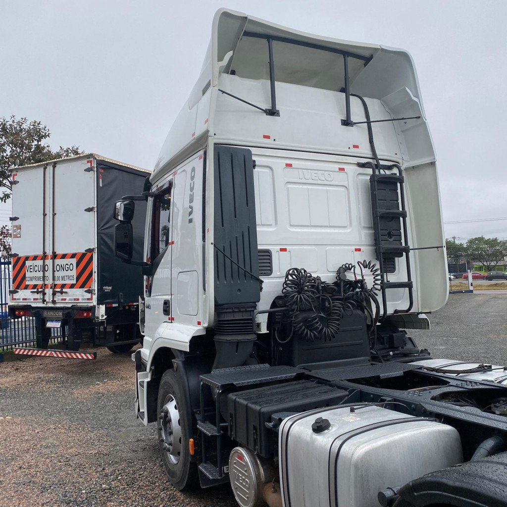 Imagem do veículo IVECO Stralis Hi-Road 600-S44T TA 6x2 Eurot. 2P (E5)