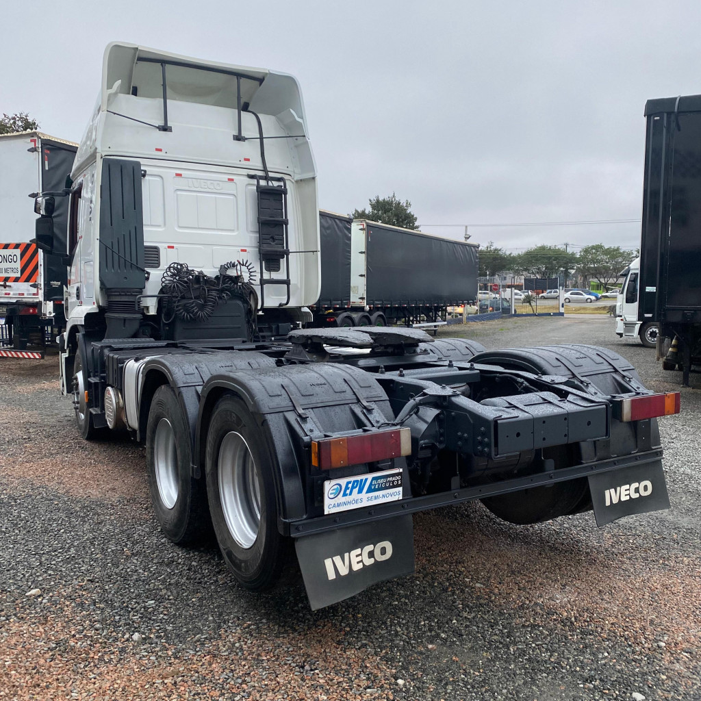 Imagem do veículo IVECO Stralis Hi-Road 600-S44T TA 6x2 Eurot. 2P (E5)