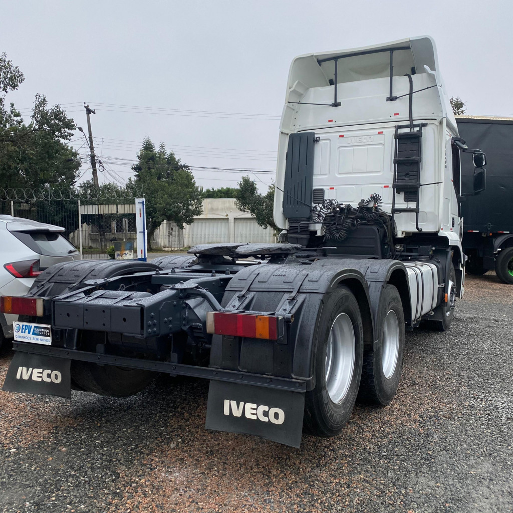 Imagem do veículo IVECO Stralis Hi-Road 600-S44T TA 6x2 Eurot. 2P (E5)