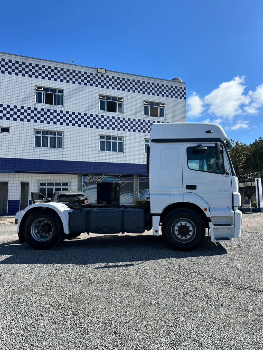 Imagem do veículo MERCEDES-BENZ Axor 1933 S 2P (E5)