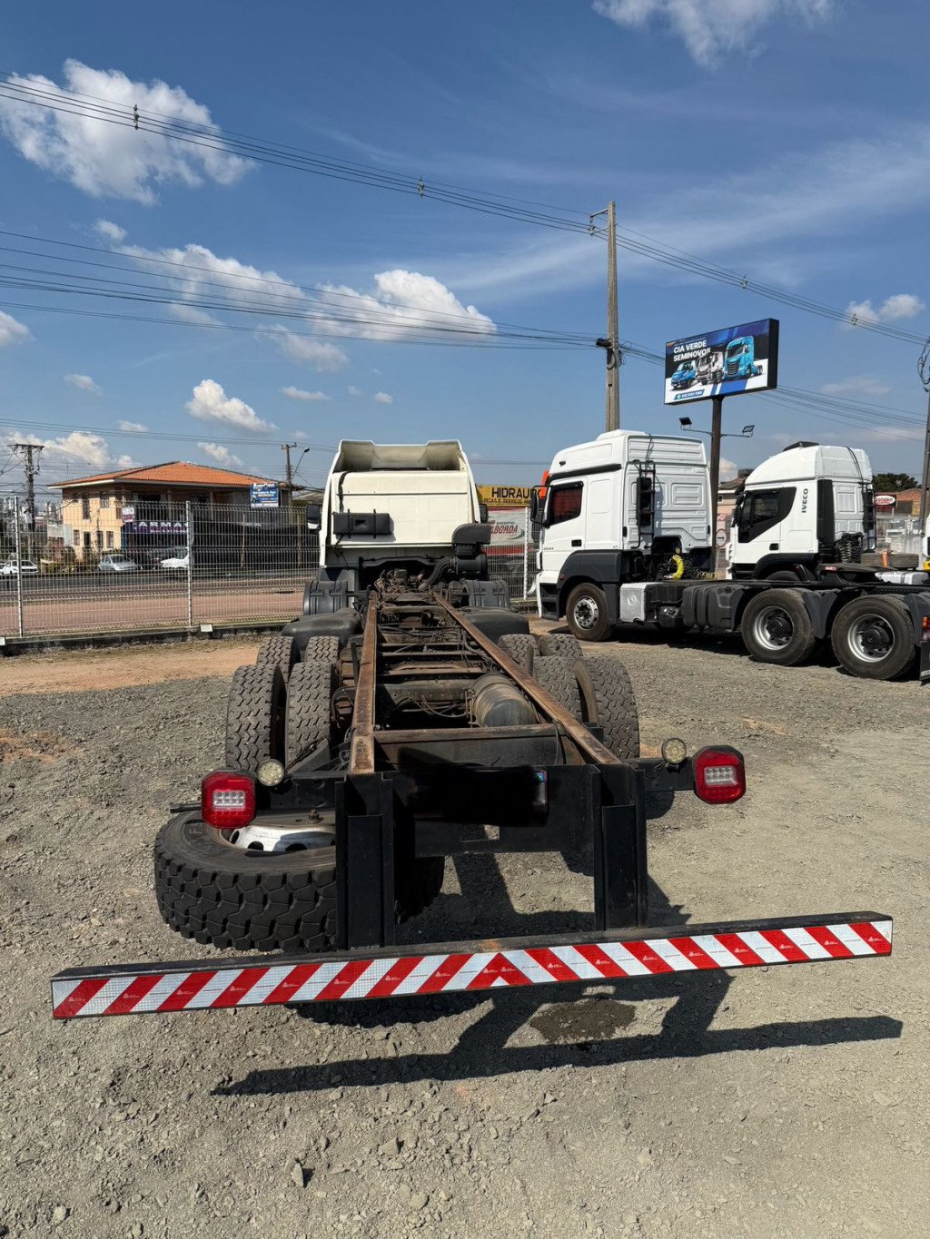 Imagem do veículo FORD Cargo 2428 E Turbo 8x2 2P