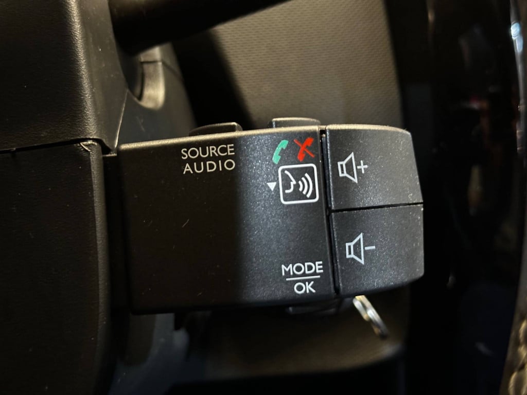 Imagem do veículo Renault Duster 1.6 Dynamique 4x2 16v Flex 4p Aut 2020