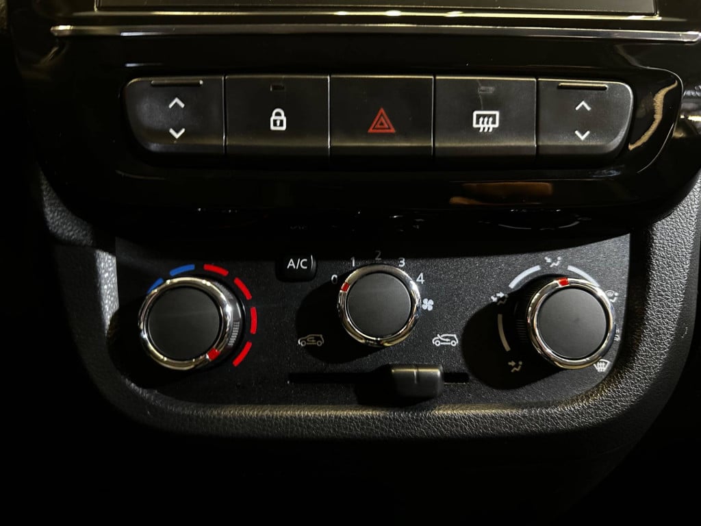 Imagem do veículo Renault Kwid Outsider 1.0 2024