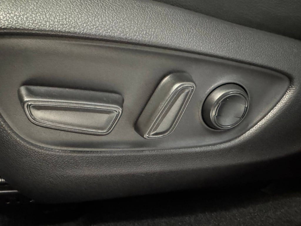 Imagem do veículo Toyota Rav4h Sxawd Cnt 2023