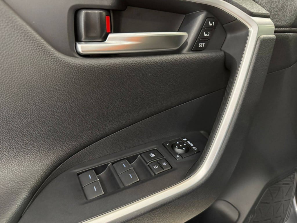 Imagem do veículo Toyota Rav4h Sxawd Cnt 2023