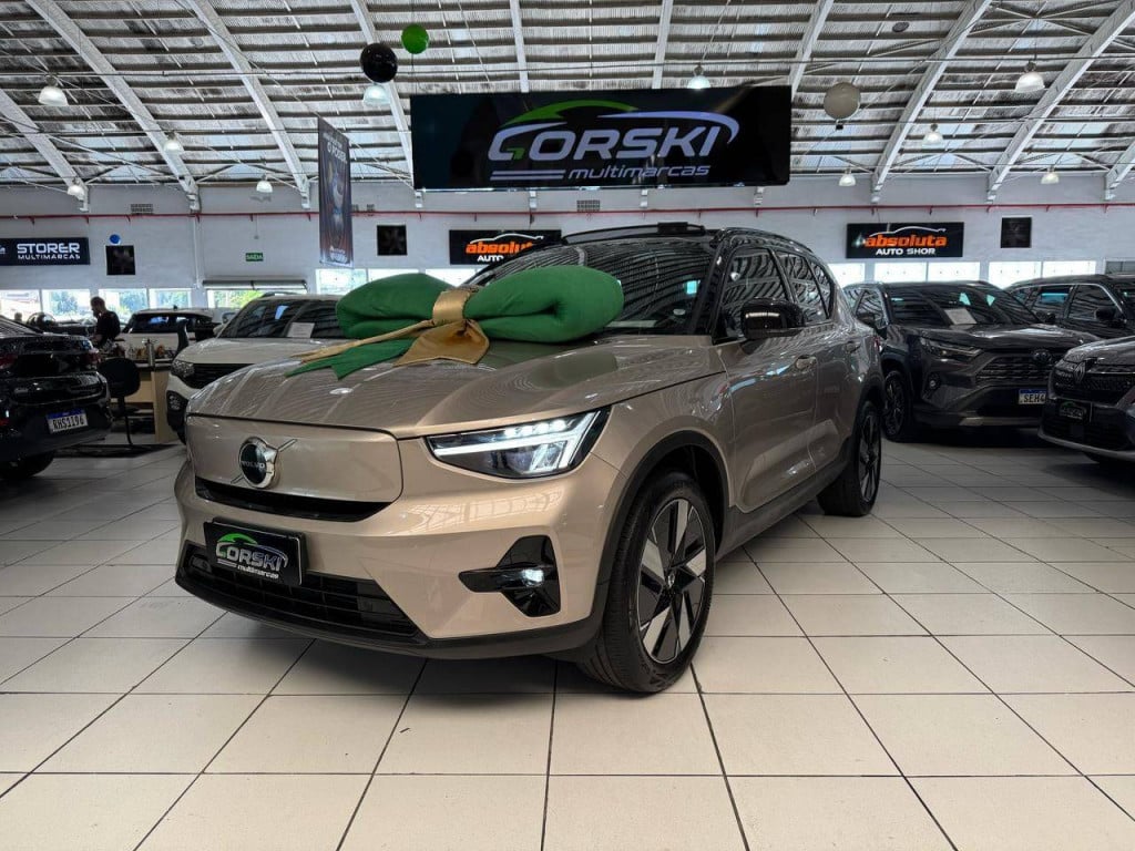 Imagem do veículo Volvo Xc40 6 Plus 2024
