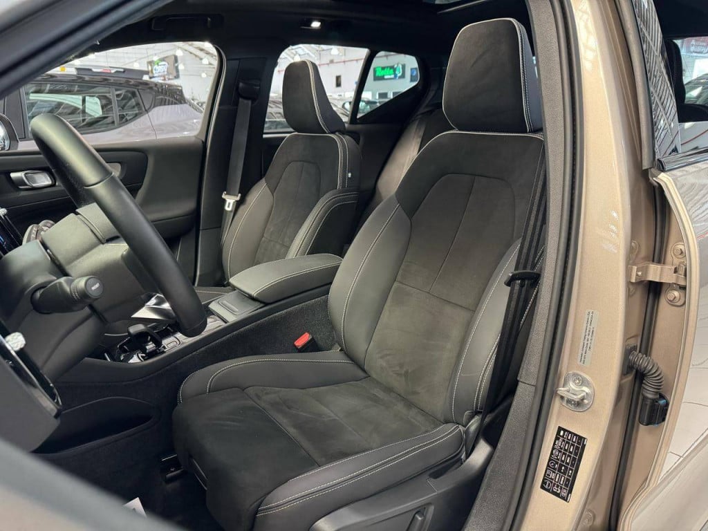 Imagem do veículo Volvo Xc40 6 Plus 2024
