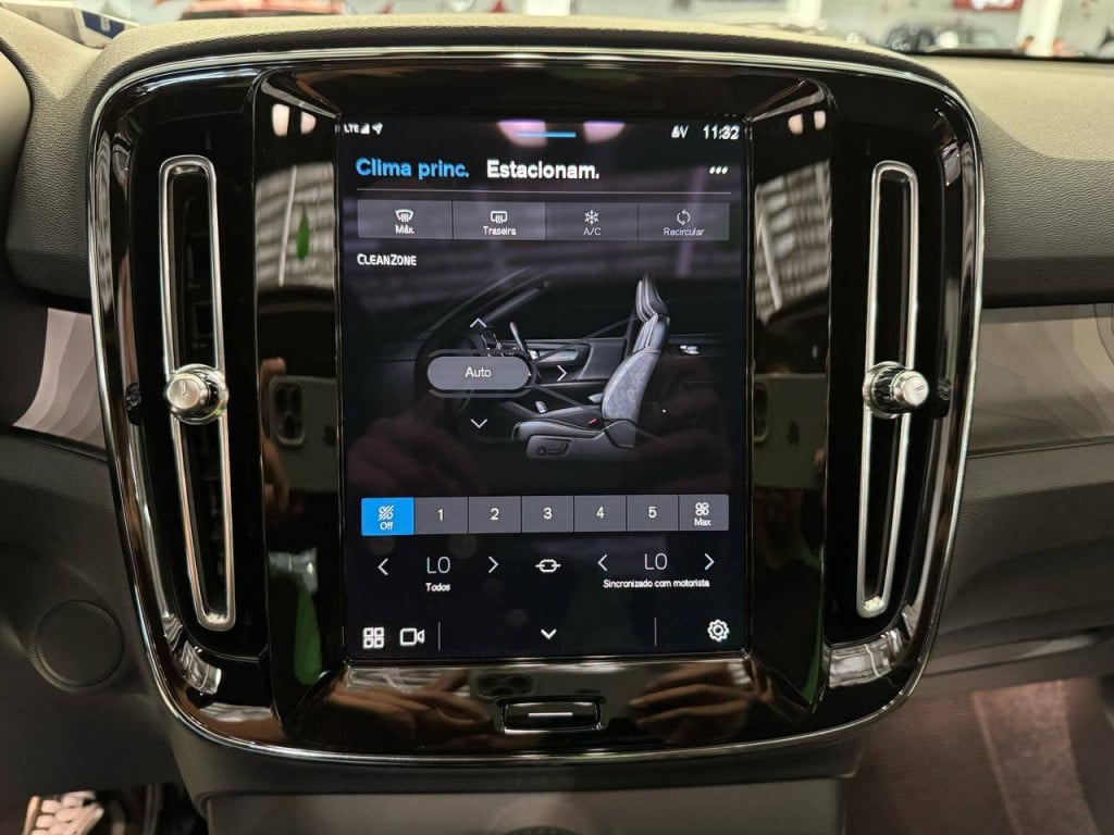 Imagem do veículo Volvo Xc40 6 Plus 2024