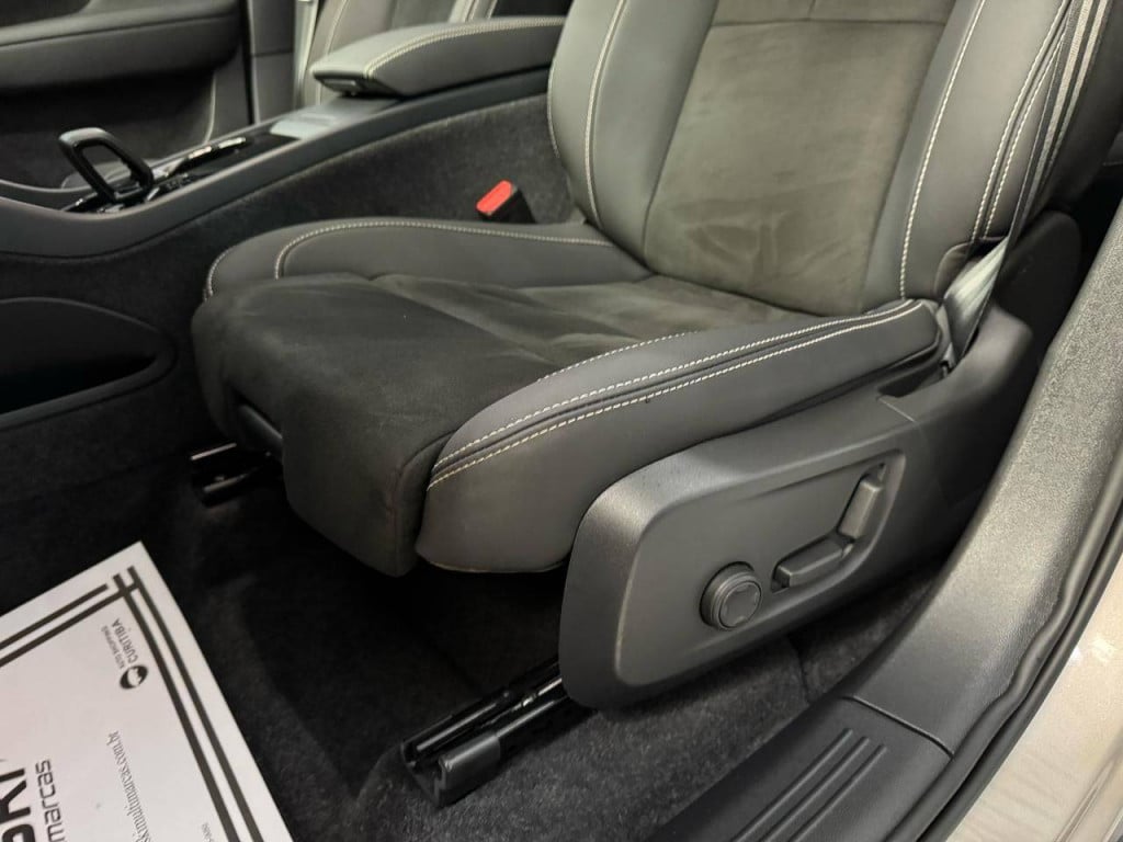 Imagem do veículo Volvo Xc40 6 Plus 2024