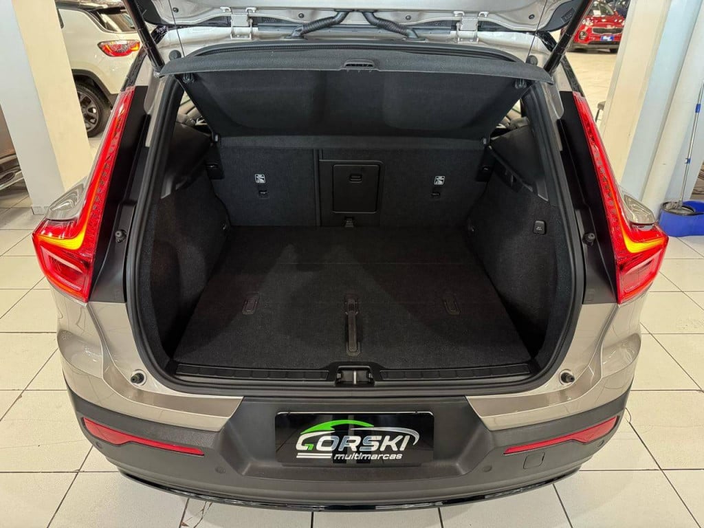 Imagem do veículo Volvo Xc40 6 Plus 2024