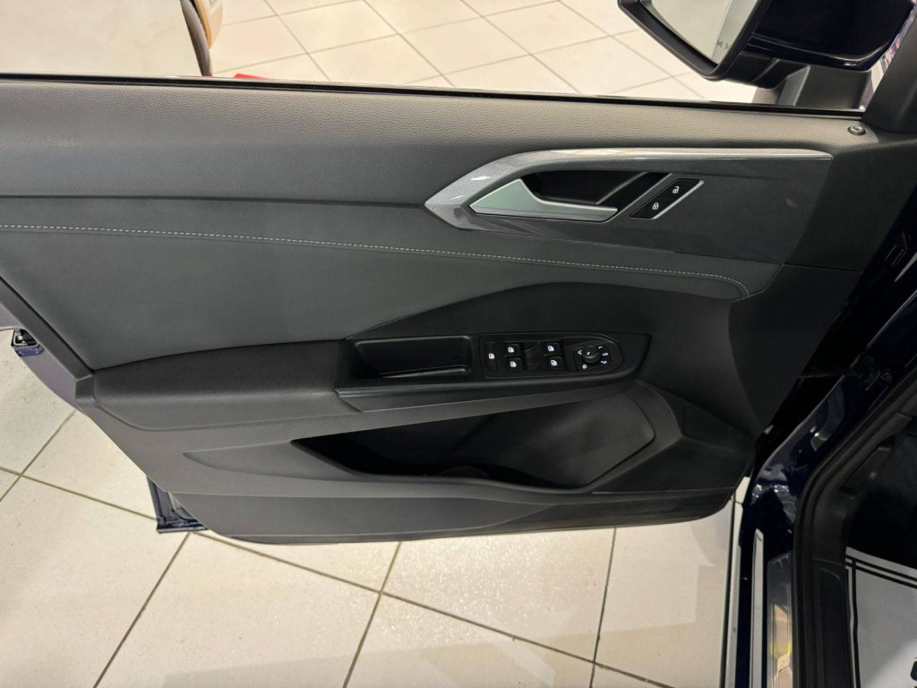 Imagem do veículo Volkswagen Taos Hl Tsi Ae 2022