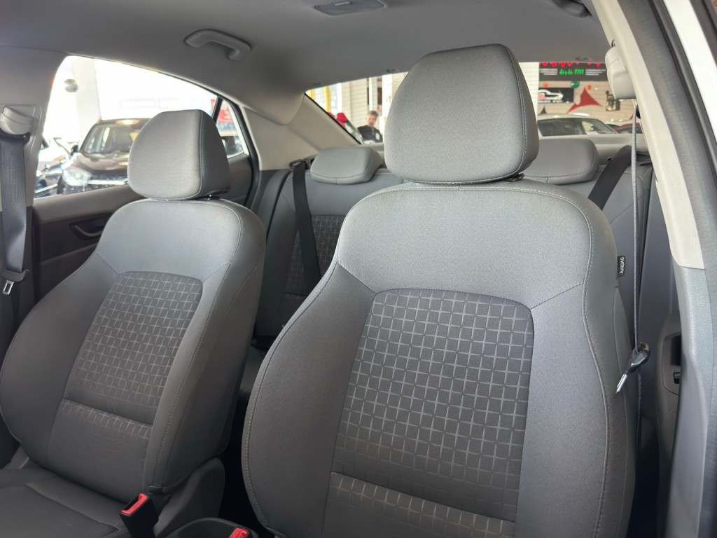 Imagem do veículo HYUNDAI HB20S 1.0 COMFORT PLUS 12V FLEX 4P MANUAL