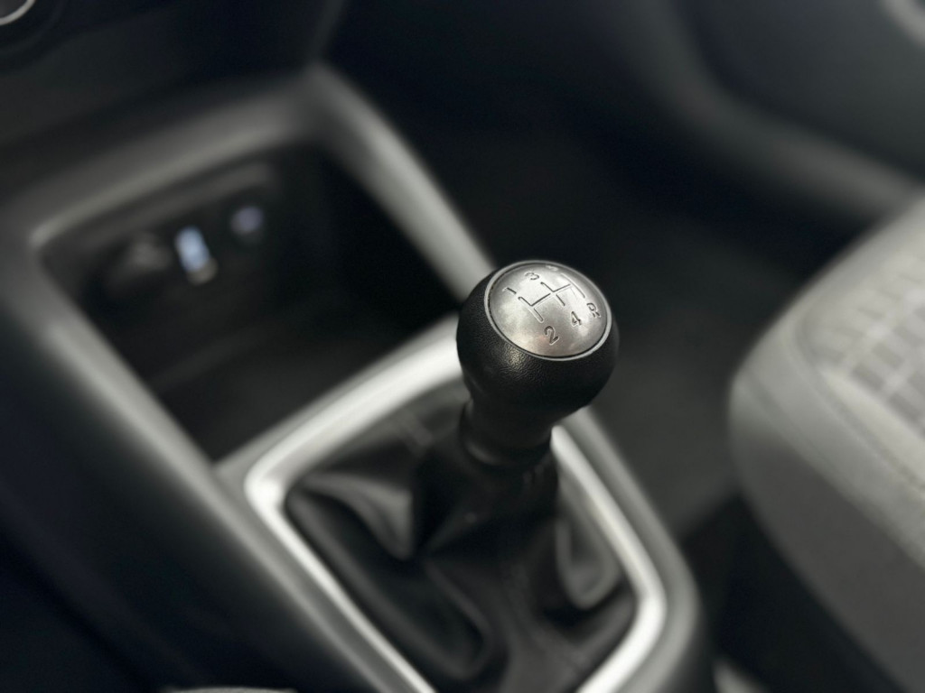 Imagem do veículo HYUNDAI HB20S 1.0 COMFORT PLUS 12V FLEX 4P MANUAL