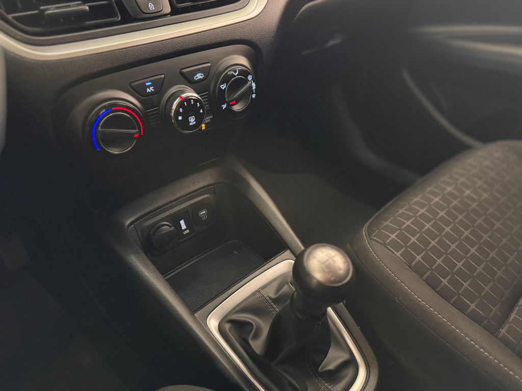 Imagem do veículo HYUNDAI HB20 1.0 COMFORT 12V FLEX 4P MANUAL