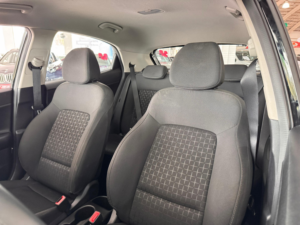 Imagem do veículo HYUNDAI HB20 1.0 COMFORT 12V FLEX 4P MANUAL
