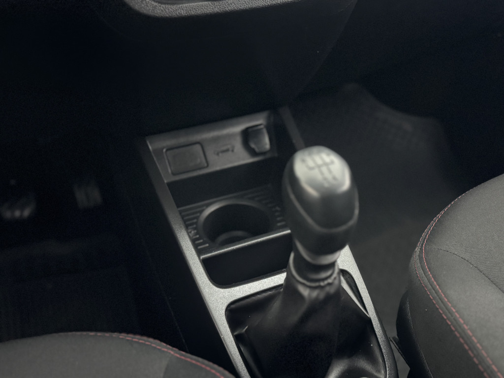 Imagem do veículo RENAULT KWID 1.0 12V SCE FLEX ZEN MANUAL