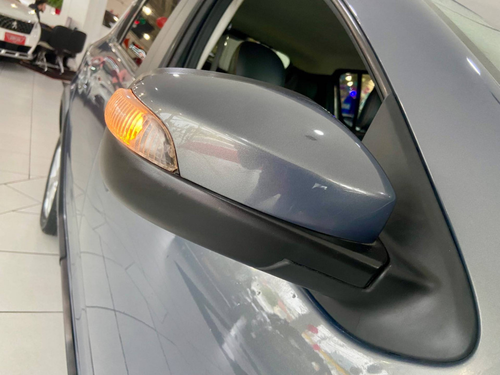 Imagem do veículo Renault Sandero Step 16 2017