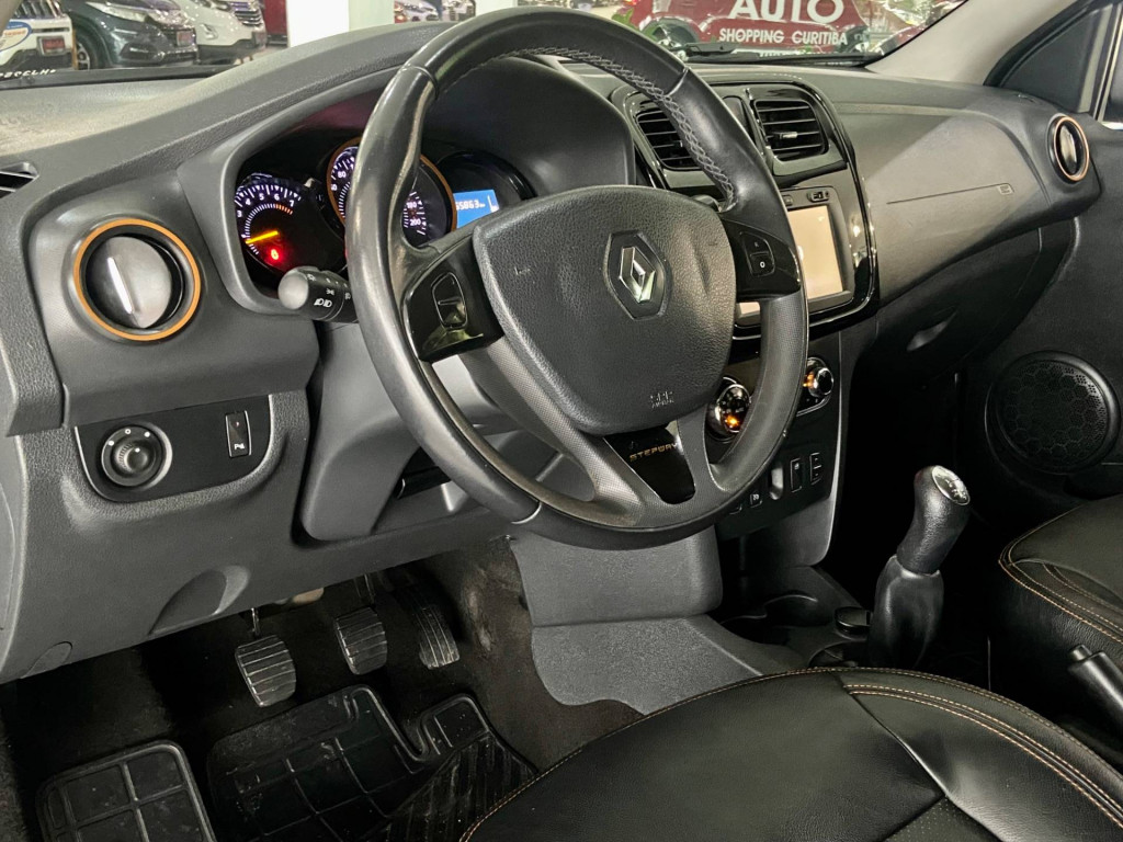 Imagem do veículo Renault Sandero Step 16 2017